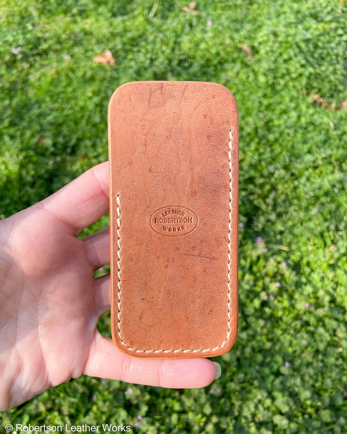 Medium Natural HBS Leather Knife Slip, Cream Stitching 2