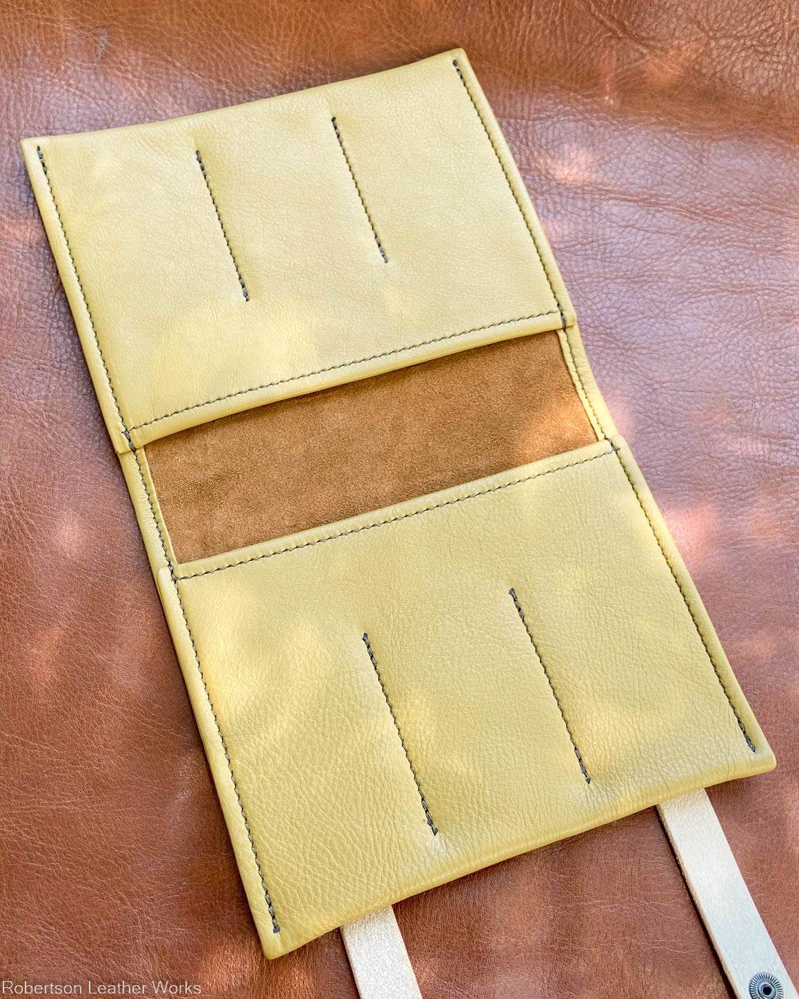 6-Knife Case in Buckskin Leather