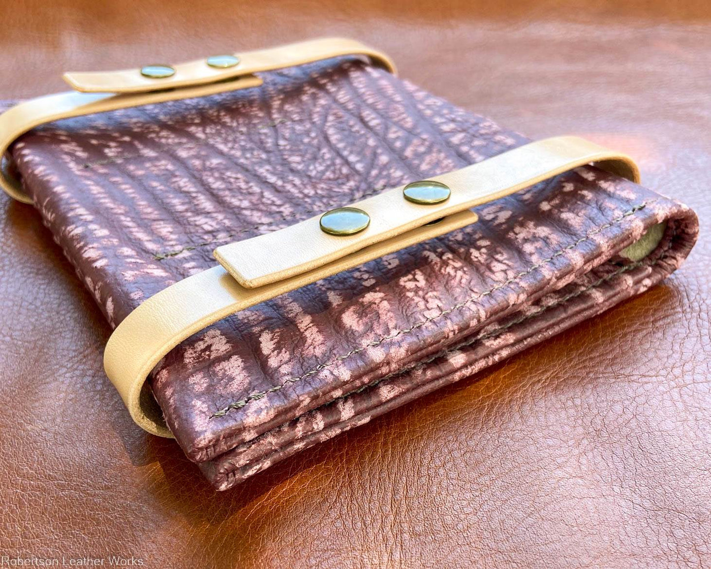 6-Knife Case in Maroon Cape Buffalo Leather