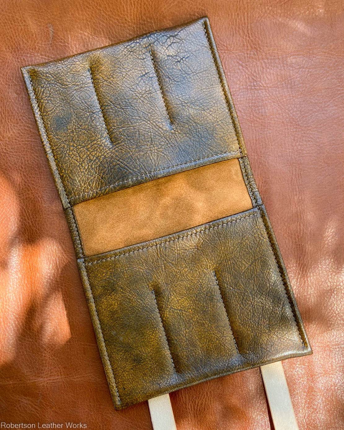 6-Knife Case in Antibellum Leather