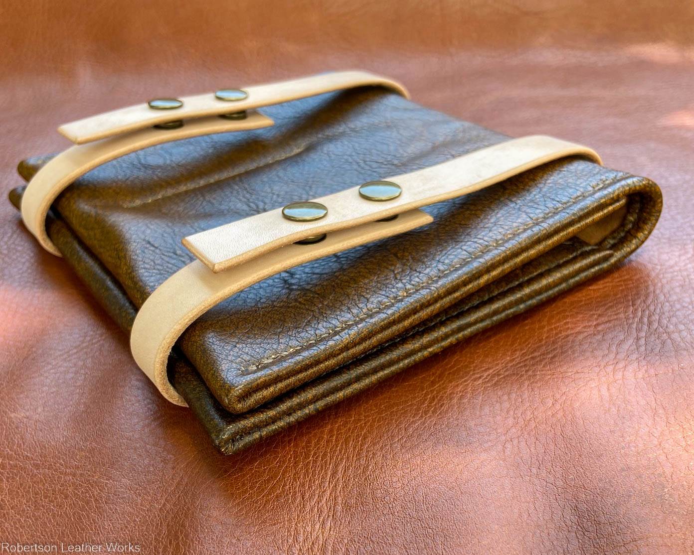 6-Knife Case in Antibellum Leather