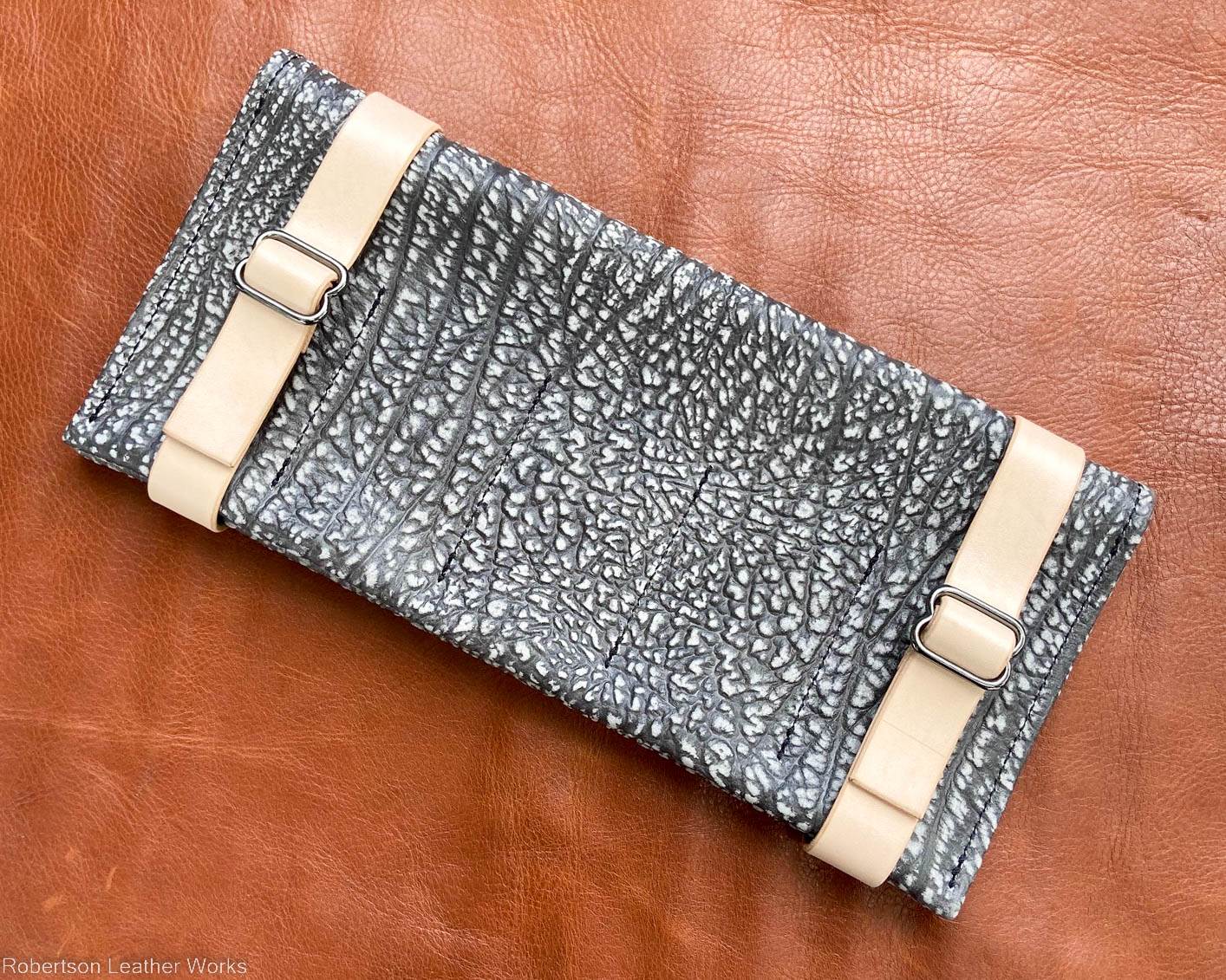 10-Knife Case in Gray Wildebeest Leather