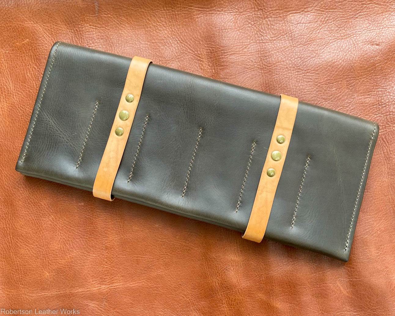 12-Knife Case in Olive Oil Tan Leather