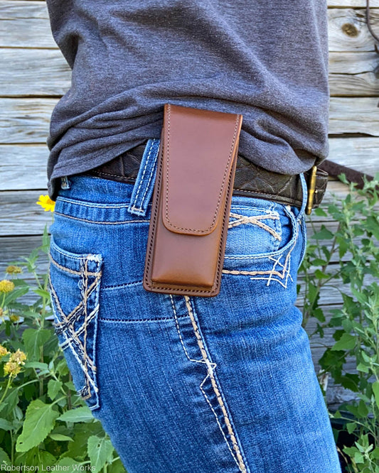 Belt-Loop Knife Case in Brown Veg Tan