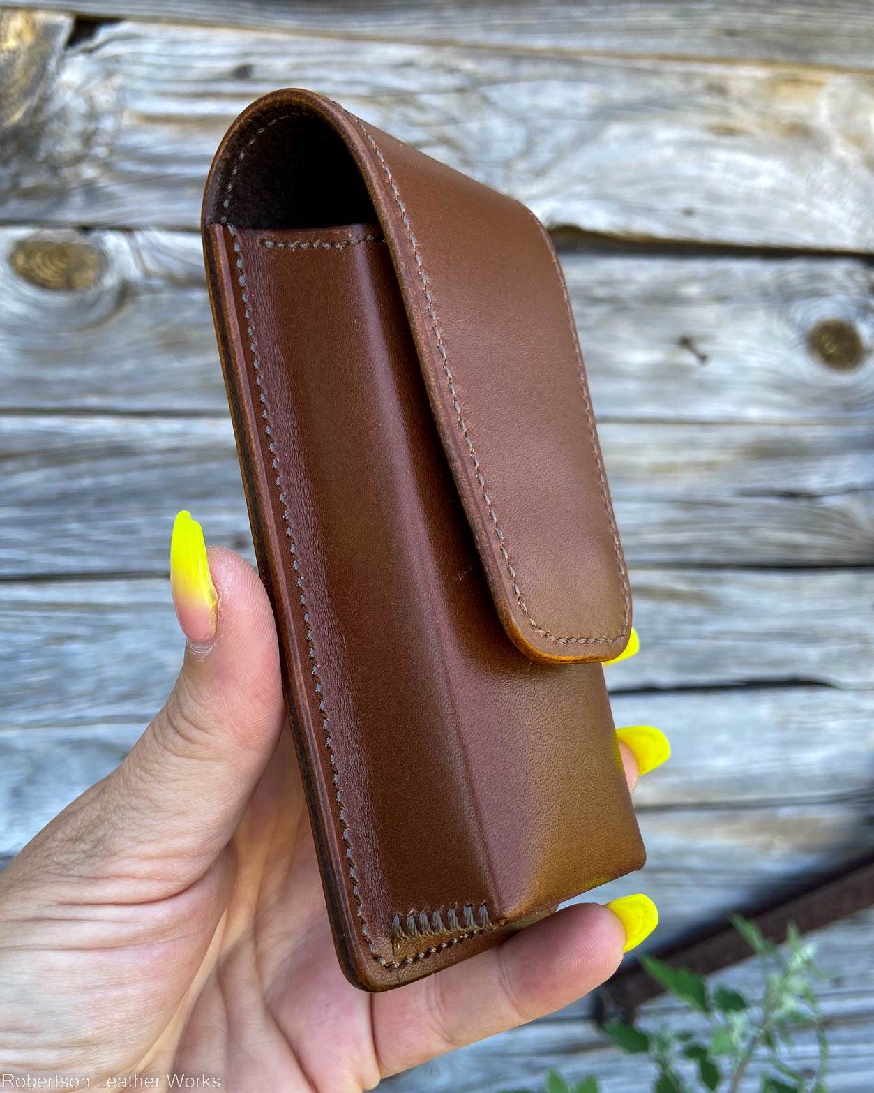 Belt-Loop Knife Case in Brown Veg Tan