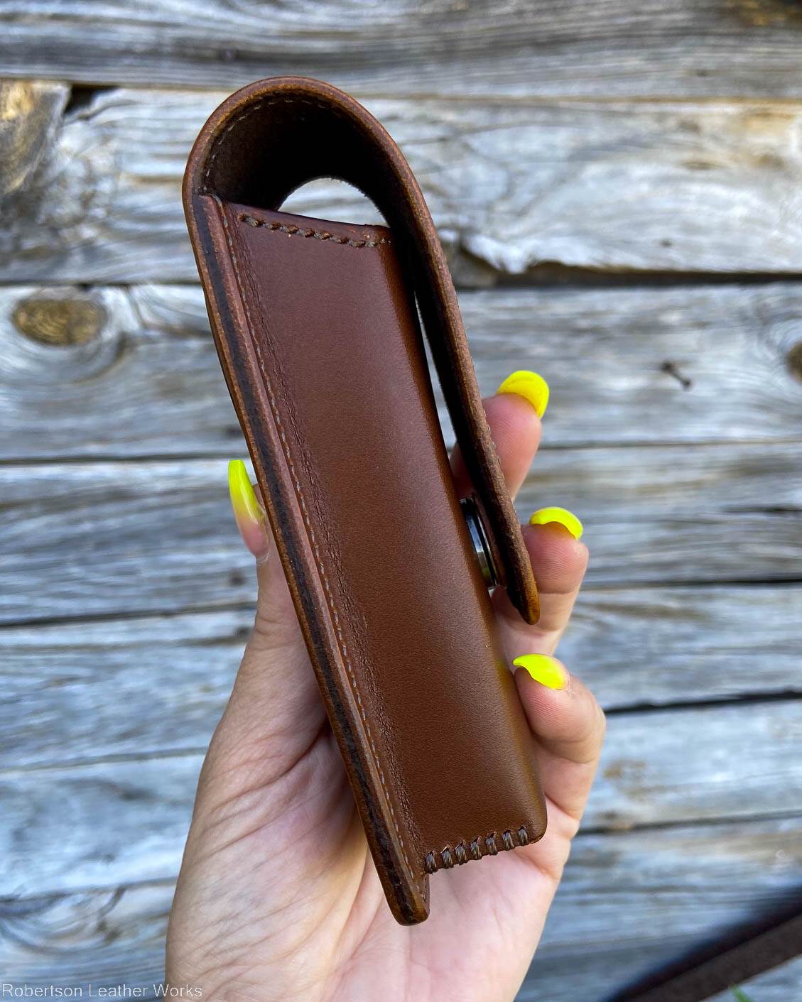 Belt-Loop Knife Case in Brown Veg Tan