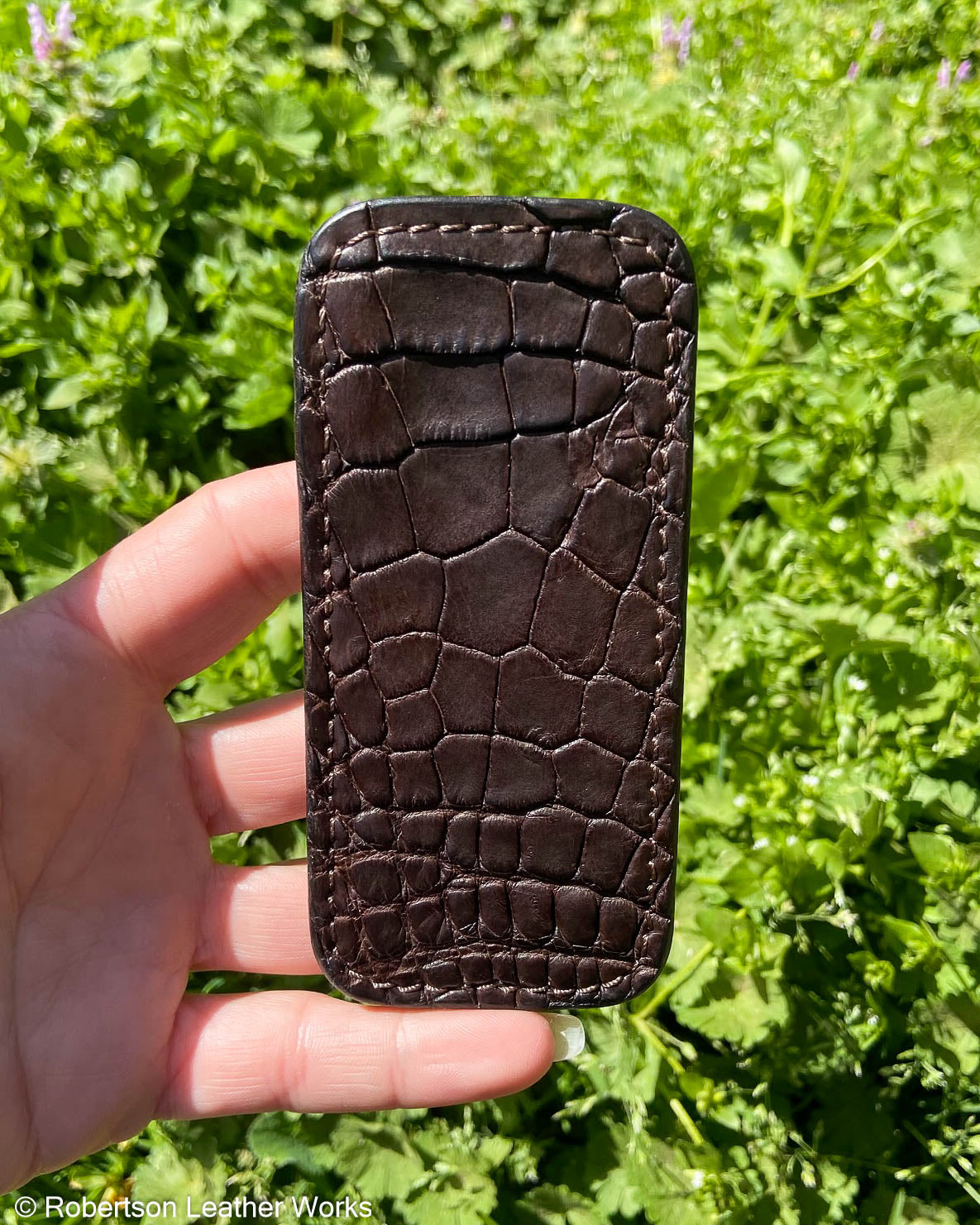 Medium Scarred Dark Brown Alligator Leather Knife Slip, Brown Stitching