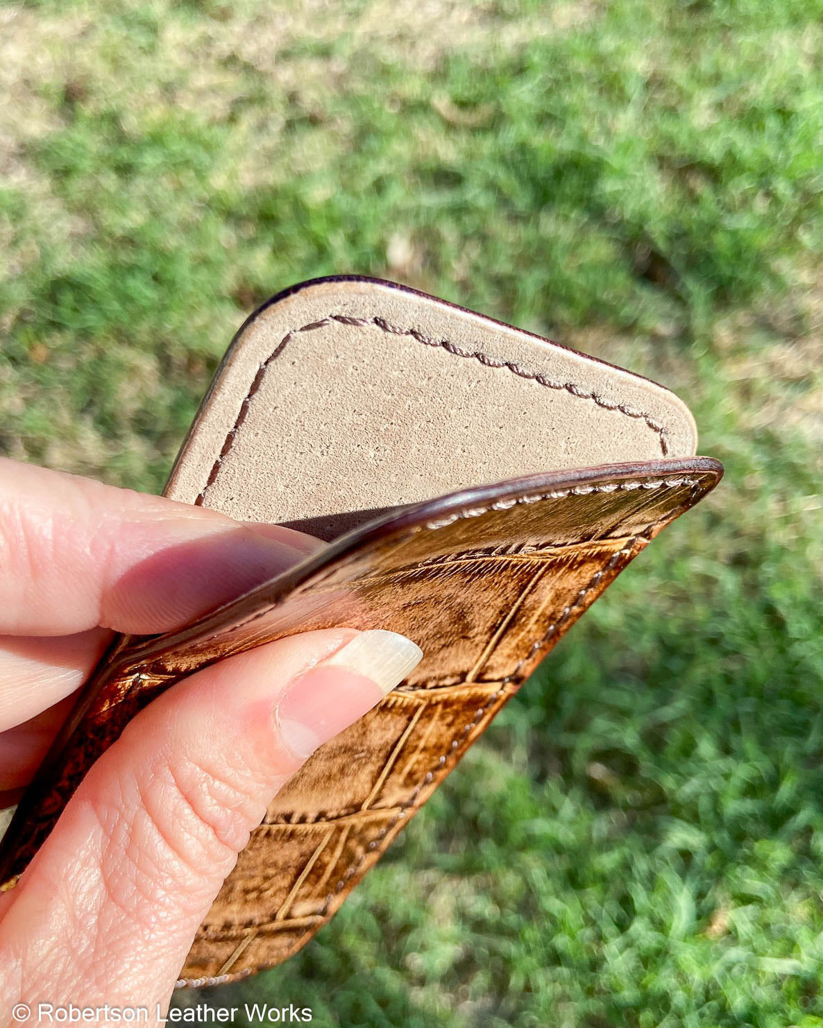 Large H.D. Tan-Brown Caiman Tail Leather Knife Slip, Brown Stitching