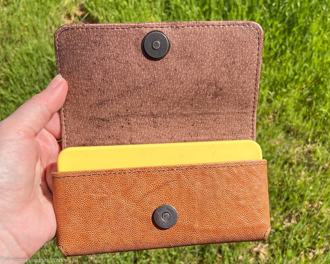 Horizontal Belt-Carry Phone Case in Cognac Elephant Ear