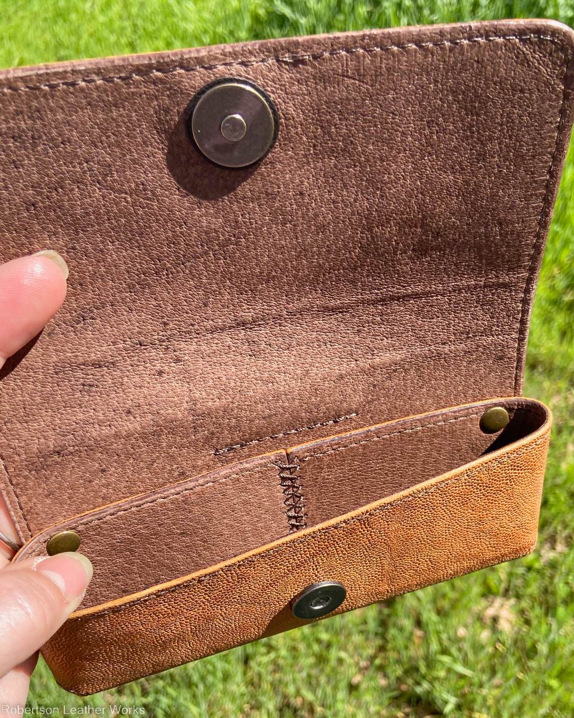 Horizontal Belt-Carry Phone Case in Cognac Elephant Ear