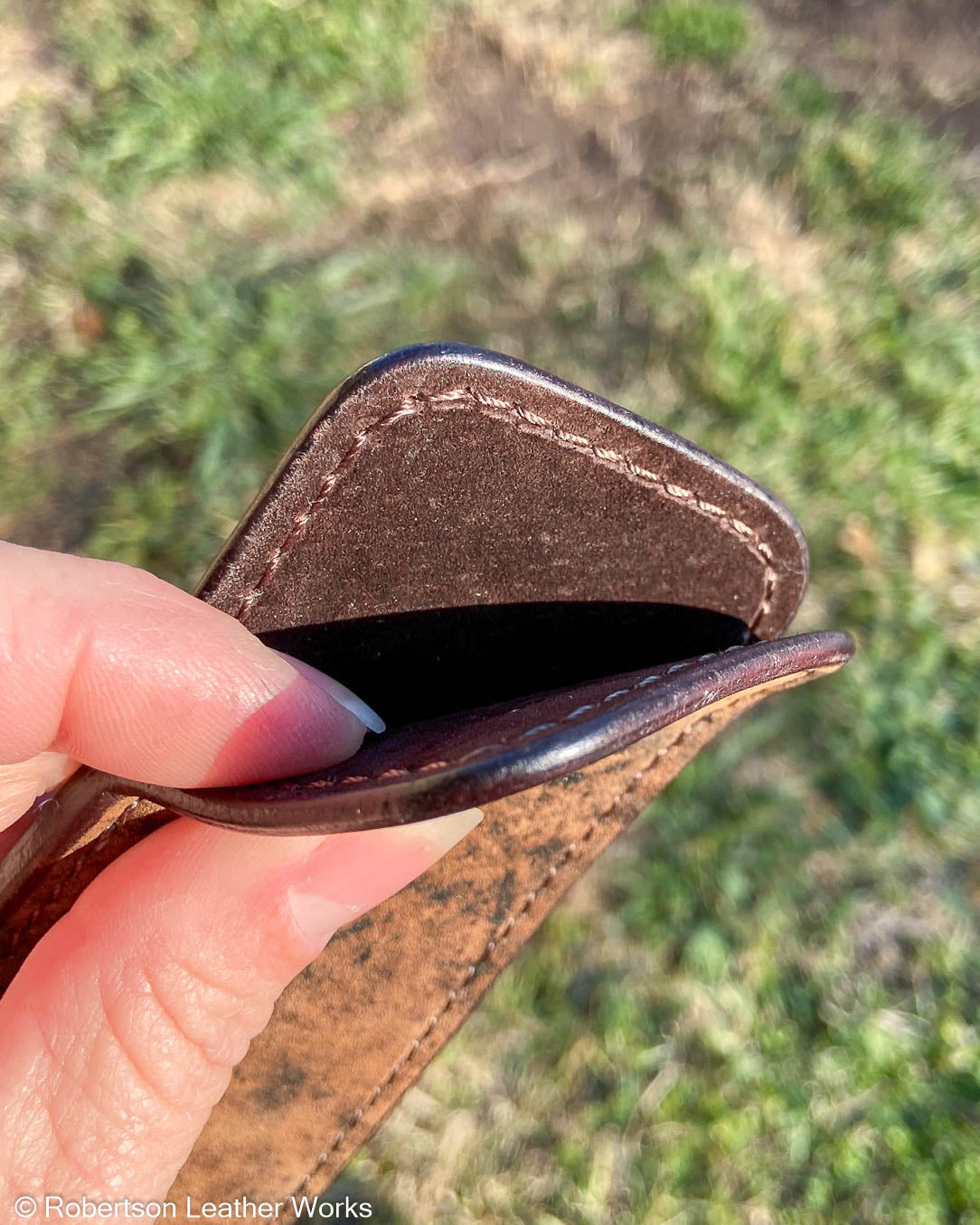 Medium Tan Safari Giraffe Leather Knife Slip, Brown Stitching