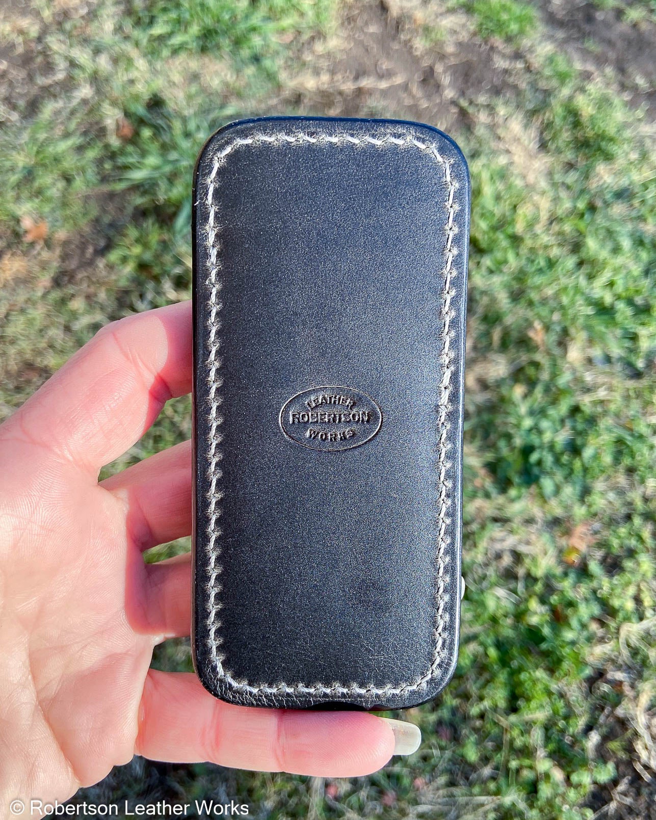 Medium Gray Safari Cape Buffalo Leather Knife Slip, Gray Stitching