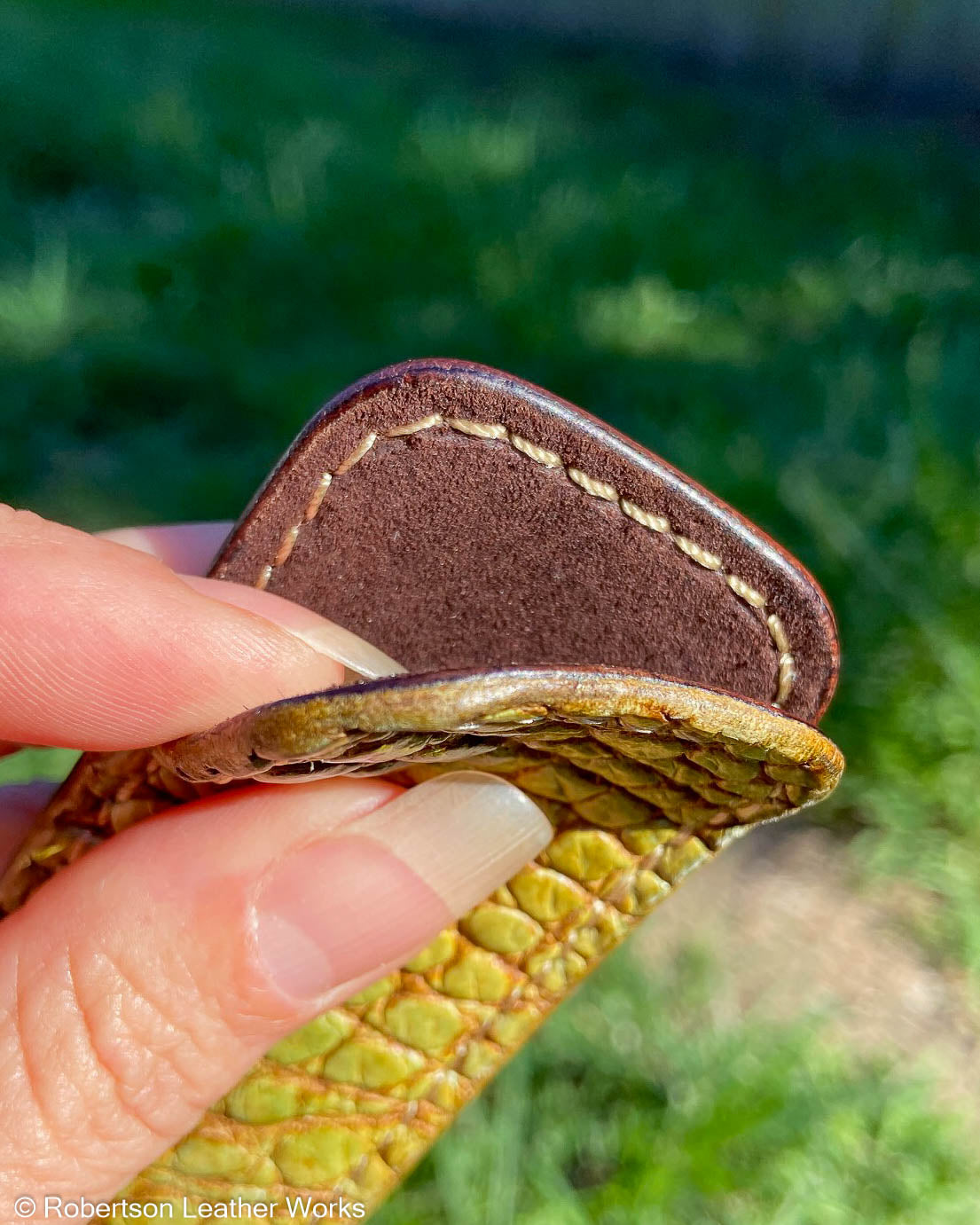 Micro H.D. Lt Green Alligator Leather Knife Slip, Taupe Stitching