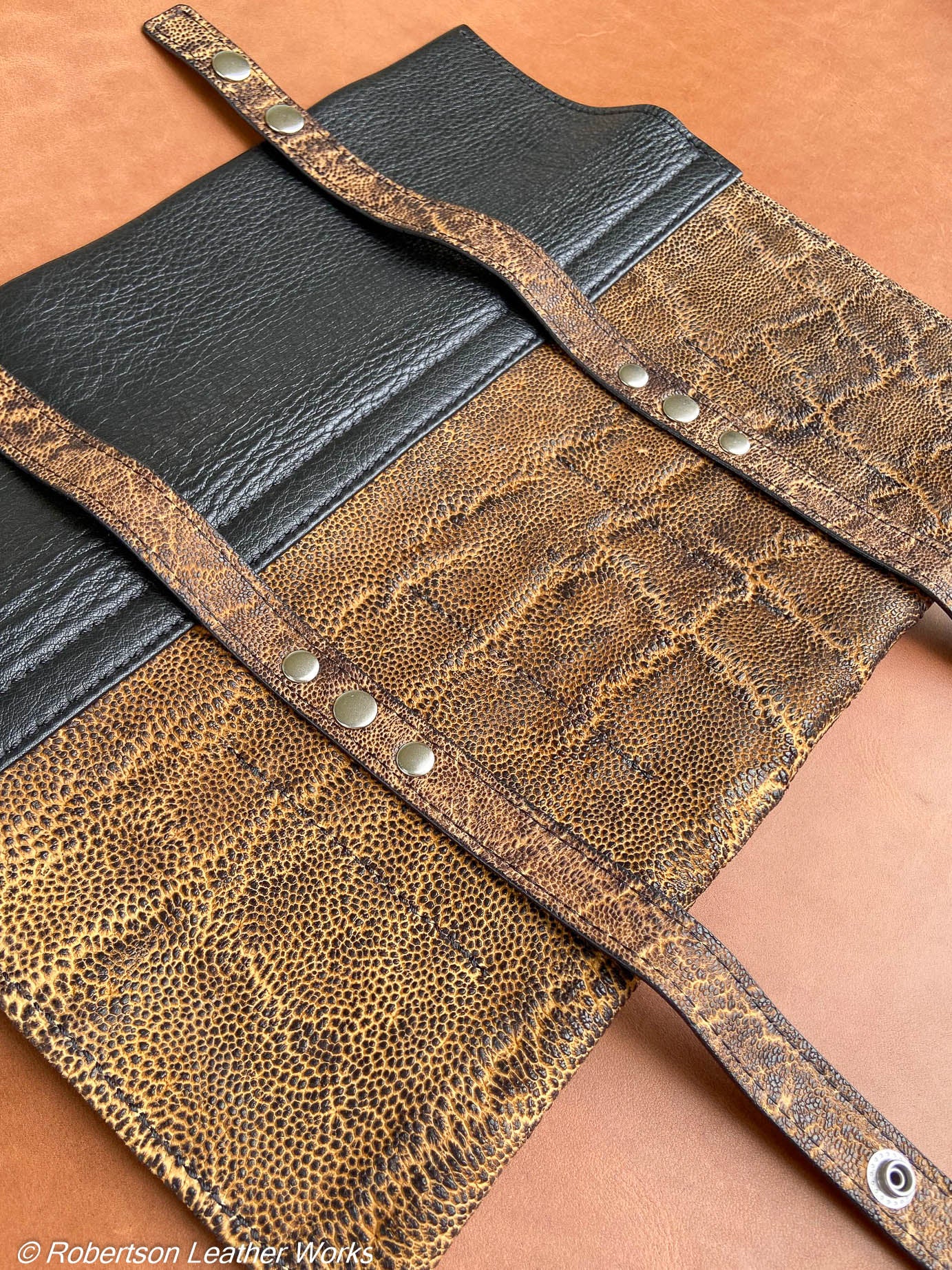 5-Knife Case in Hand-Dyed Elephant Leather